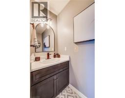 247 ARMSTRONG Street W - 23