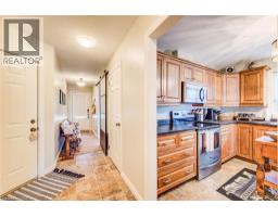 247 ARMSTRONG Street W - 8