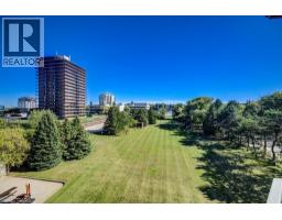 265 WESTCOURT Place UnitNo. 505 - 35