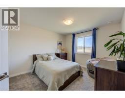 38 CANARY Street - 34