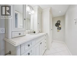 265 WESTCOURT Place UnitNo. 1010 - 20