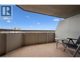 265 WESTCOURT Place UnitNo. 1010 - 27