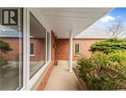 11 DARLINGTON Place - 40