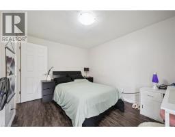 127 KINGSWOOD Drive - 14