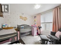 127 KINGSWOOD Drive - 16