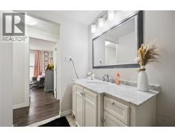 127 KINGSWOOD Drive - 20