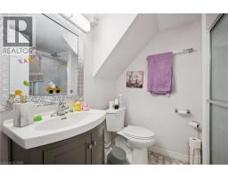 127 KINGSWOOD Drive - 33