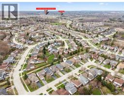 489 BRENTCLIFFE Drive - 36