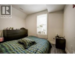 374 LOUISA Street - 21