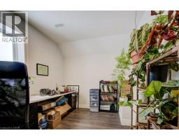 374 LOUISA Street - 25