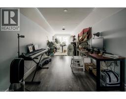 374 LOUISA Street - 27