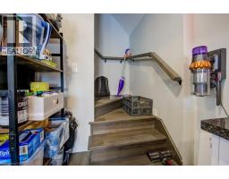 374 LOUISA Street - 30