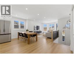 5 BRADBURY Crescent - 10