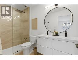 5 BRADBURY Crescent - 18