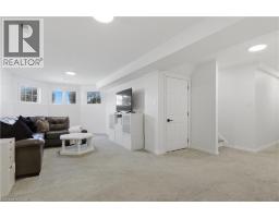 5 BRADBURY Crescent - 26