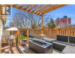 5 BRADBURY Crescent - 29