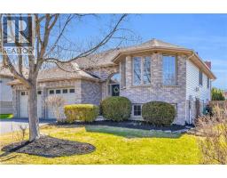 5 BRADBURY Crescent - 3