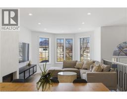 5 BRADBURY Crescent - 8