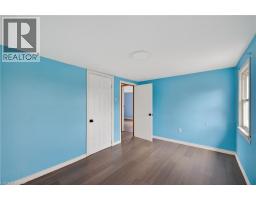 527 BOND Street - 24