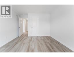 686 BENNINGER Drive - 5