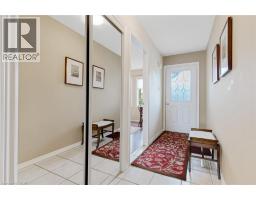 19 HANLON Place UnitNo. 25 - 5