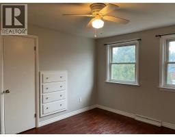 367 NORFOLK Street N - 22