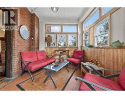 158 TALBOT Street N - 16