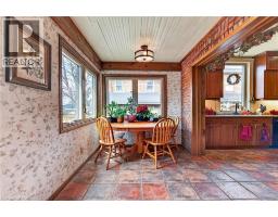 158 TALBOT Street N - 21