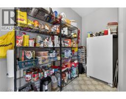 158 TALBOT Street N - 23