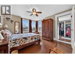 158 TALBOT Street N - 26