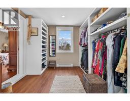 158 TALBOT Street N - 29