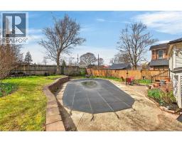 158 TALBOT Street N - 45