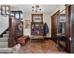 158 TALBOT Street N - 5