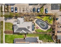 158 TALBOT Street N - 50