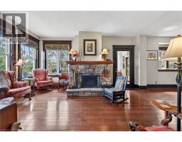 158 TALBOT Street N - 9