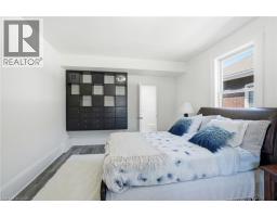 73 SHERWOOD Drive - 18