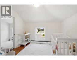 73 SHERWOOD Drive - 27