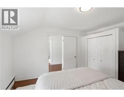 73 SHERWOOD Drive - 30