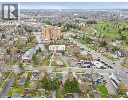 30 SHELDON Avenue N - 5