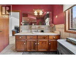 249 LLOYMINN Avenue - 33