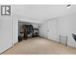 249 LLOYMINN Avenue - 40