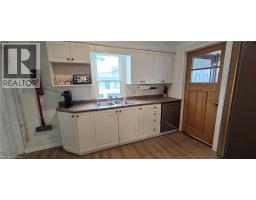 73 TALBOT Street S - 17