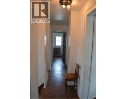 73 TALBOT Street S - 21