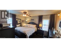 73 TALBOT Street S - 25