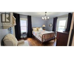 73 TALBOT Street S - 28