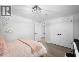 162 GREENBROOK Drive - 23