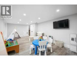 162 GREENBROOK Drive - 33