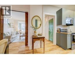 8 SPRING Street E - 15