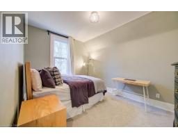 8 SPRING Street E - 27