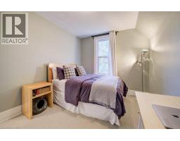 8 SPRING Street E - 28